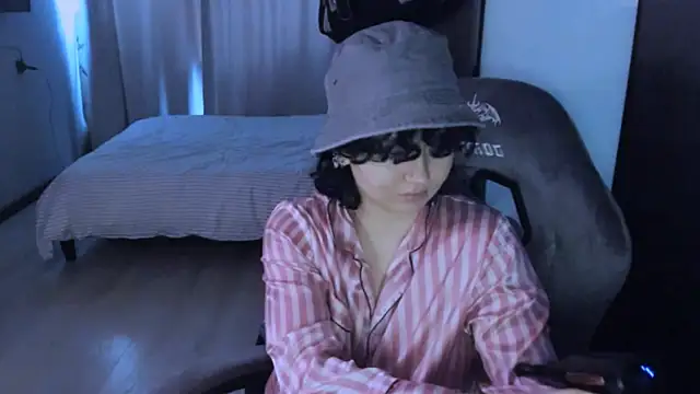 Snapshot of MiraiiTae chatting on 13, 1, 2025 MiraiiTae online show from 13, 1, 2025