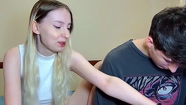 MiaAndWilliam online show from 14, 2, 2026