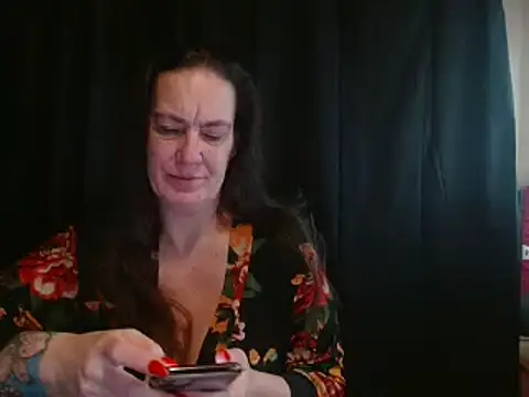 Snapshot of SimoneMoore chatting on 6, 2, 2025 SimoneMoore online show from 6, 2, 2025