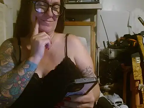 SimoneMoore online show from 24, 3, 2026