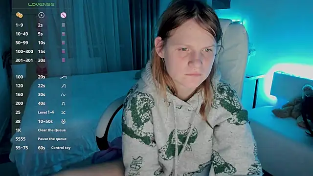 Kathlyn  Heath online show from 24, 2, 2025