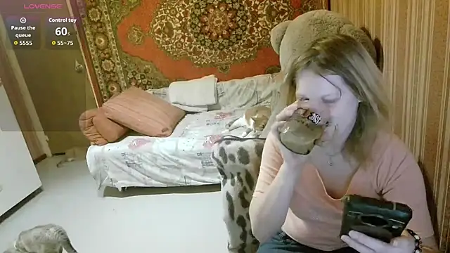 Kathlyn  Heath online show from 10, 3, 2026