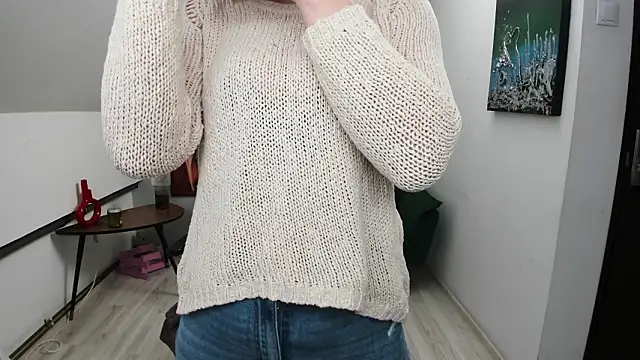 Cassandra Hotty online show from 7, 3, 2026