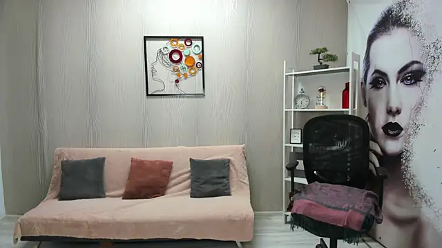 Cassandra Hotty online show from 2, 4, 2026