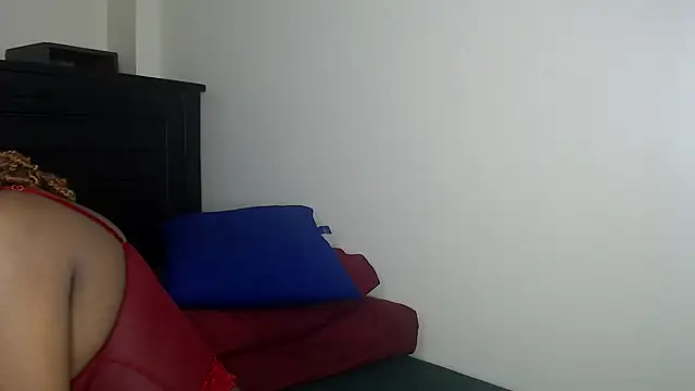NIKKIE LOVE online show from 15, 5, 2026