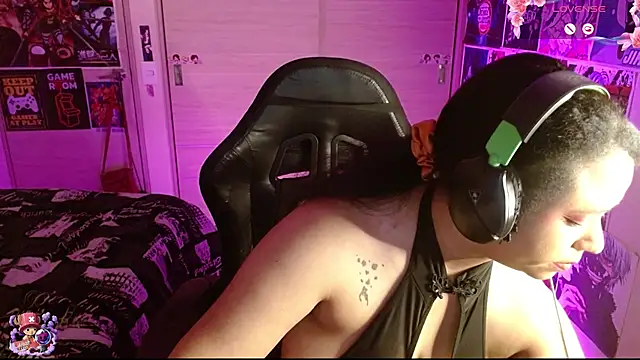 Emmachan19 online show from 24, 4, 2026