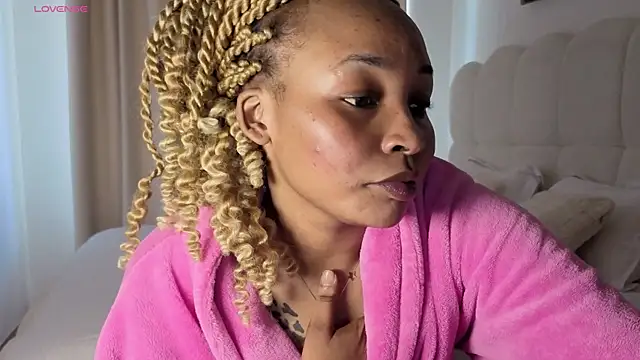 Snapshot of sexycabdy chatting on 17, 10, 2025 sexycabdy online show from 17, 10, 2025