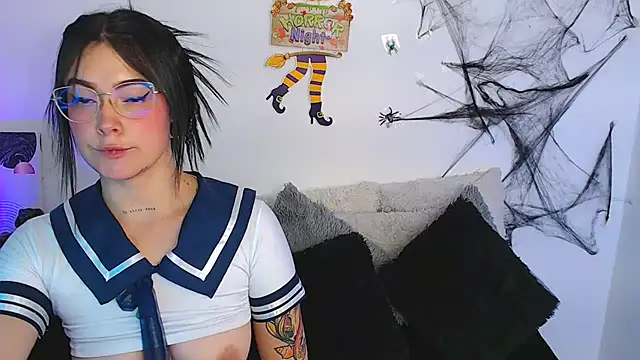 Isa Maiden1 online show from 24, 10, 2025