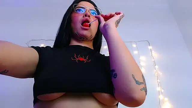 Isa Maiden1 online show from 17, 12, 2025