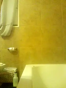 Snapshot of cammyquart chatting on 7, 12, 2024 cammyquart online show from 7, 12, 2024