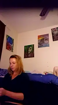 Snapshot of cammyquart chatting on 2, 12, 2024 cammyquart online show from 2, 12, 2024