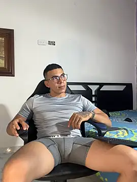 Sofiafuck20 online show from 3, 7, 2026
