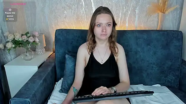 Snapshot of Linda_Bryant chatting on 7, 7, 2026 Linda Bryant online show from 7, 7, 2026