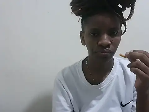 prettybeee online show from 5, 2, 2026