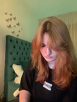 Chlo  e online show from 26, 2, 2025