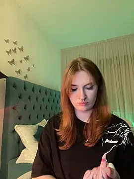  Chlo  e online show from 20, 2, 2025