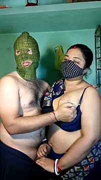 Snapshot of hotty_Sexy-couple chatting on 11, 3, 2025 hotty Sexy-couple online show from 11, 3, 2025