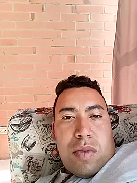 Snapshot of Diego_leon27 chatting on 8, 1, 2025 Diego leon27 online show from 8, 1, 2025