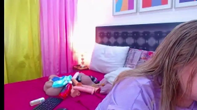 sandra 20 online show from 10, 3, 2026