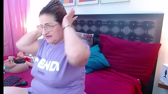 Snapshot of sandra_20 chatting on 4, 7, 2026 sandra 20 online show from 4, 7, 2026