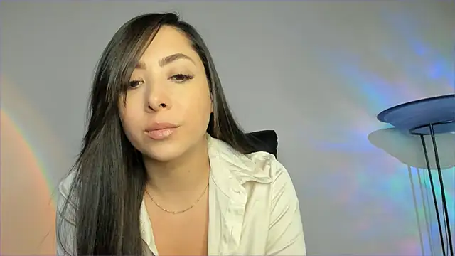 Mila  Paramo online show from 30, 9, 2025