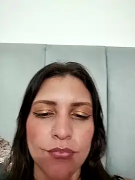 Snapshot of Mia_Hampton chatting on 8, 3, 2025 Mia Hampton online show from 8, 3, 2025