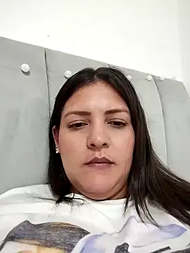 Snapshot of Mia_Hampton chatting on 10, 10, 2025 Mia Hampton online show from 10, 10, 2025