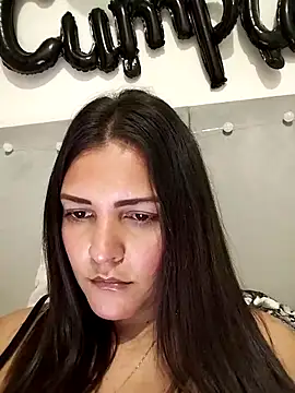 Snapshot of Mia_Hampton chatting on 2, 3, 2026 Mia Hampton online show from 2, 3, 2026