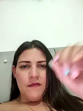 Snapshot of Mia_Hampton chatting on 7, 5, 2026 Mia Hampton online show from 7, 5, 2026