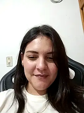 Snapshot of Mia_Hampton chatting on 29, 11, 2025 Mia Hampton online show from 29, 11, 2025