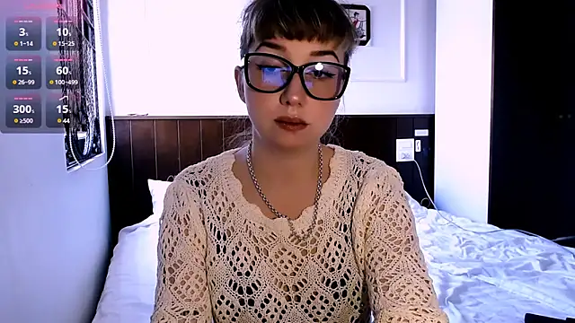 Cosmo Riri online show from 26, 1, 2025