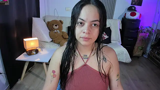 Cuttiealice online show from 3, 3, 2025