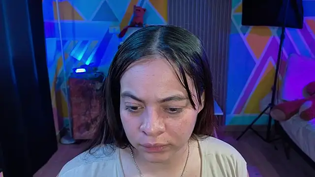 Cuttiealice online show from 14, 10, 2025