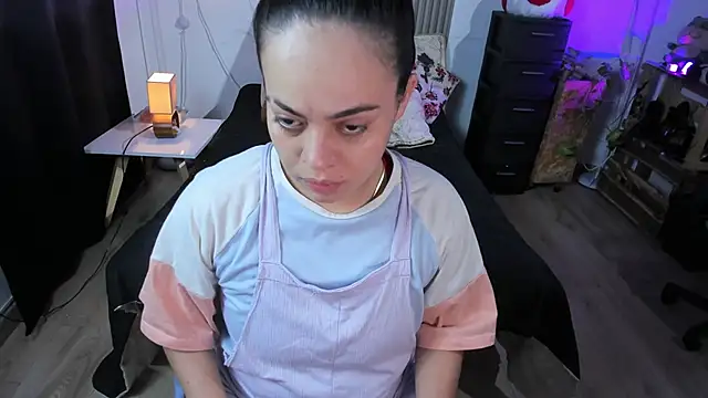 Cuttiealice online show from 1, 3, 2025