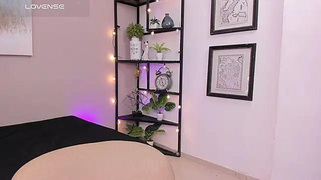 Snapshot of Briana_Wells_ chatting on 26, 4, 2026 Briana Wells online show from 26, 4, 2026