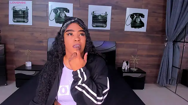 Snapshot of Briana_Wells_ chatting on 6, 7, 2026 Briana Wells online show from 6, 7, 2026