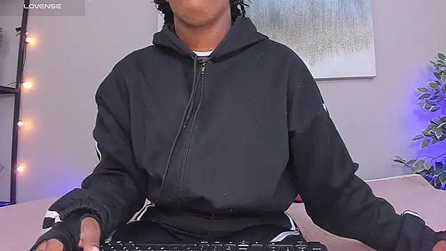 Briana Wells  online show from 24, 2, 2026