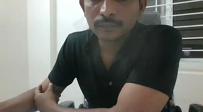 Snapshot of hydhunk29 chatting on 7, 12, 2024 hydhunk29 online show from 7, 12, 2024