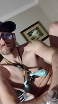 MaxSpadeErotica online show from 3, 4, 2026
