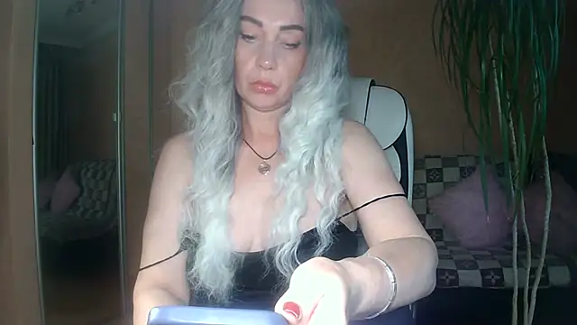 Roxolana Drim online show from 4, 7, 2026