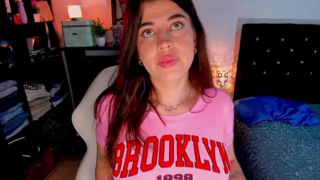 Snapshot of zoe_kittylove chatting on 6, 3, 2025 zoe kittylove online show from 6, 3, 2025