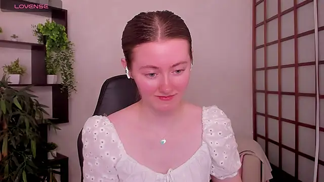 KateCuddle online show from 2, 7, 2026