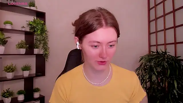 KateCuddle online show from 13, 7, 2026