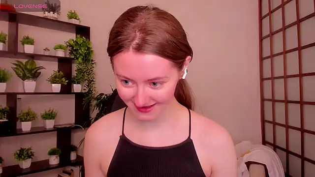 KateCuddle online show from 4, 5, 2026