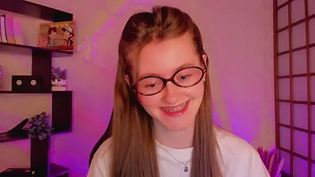 KateCuddle online show from 23, 1, 2025