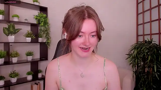 KateCuddle online show from 17, 7, 2026