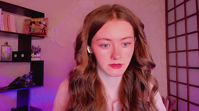 KateCuddle online show from 7, 2, 2025
