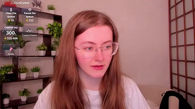 Snapshot of KateCuddle chatting on 13, 5, 2026 KateCuddle online show from 13, 5, 2026