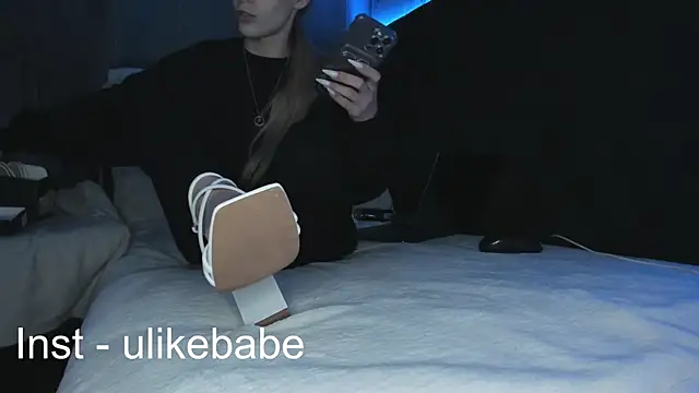 Snapshot of Anna_Fink chatting on 12, 2, 2025 Anna Fink online show from 12, 2, 2025