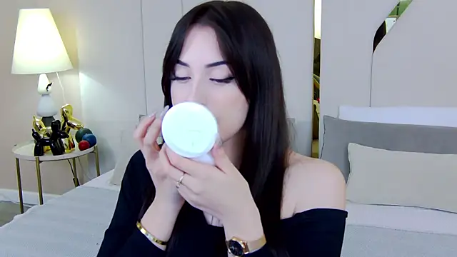 Betty Bridge online show from 21, 11, 2025